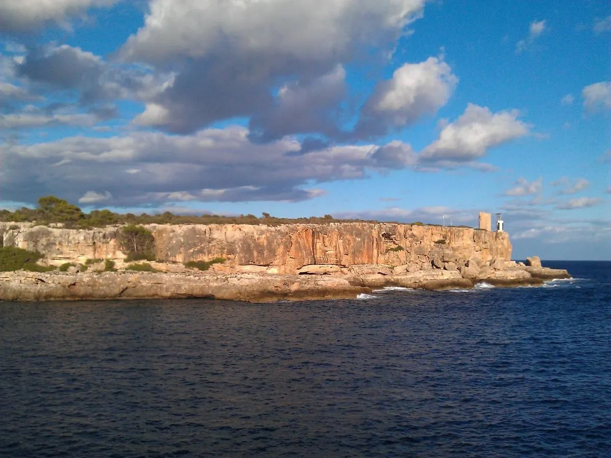 Finca Ses Rotes Cala Llombards 度假居